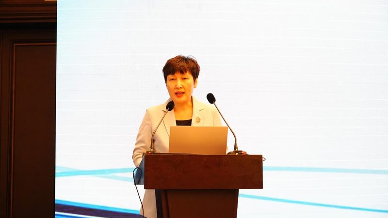 公司经营范围增项，自己办和找代办哪个更划算